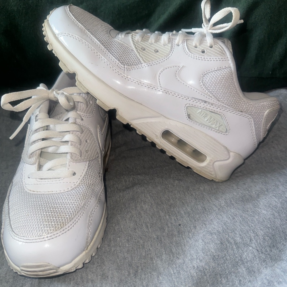 Women's Shoes 7 Nike Air Max 90 Prm